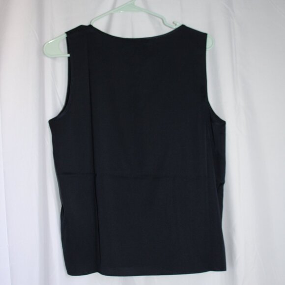 NWT Quince Navy Silk V-neck Sleeveless Tank Top Size Medium - Picture 6 of 6